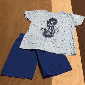 2pc‎ shorts set